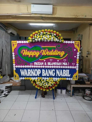 Papan Bunga di Sangiang Malingping